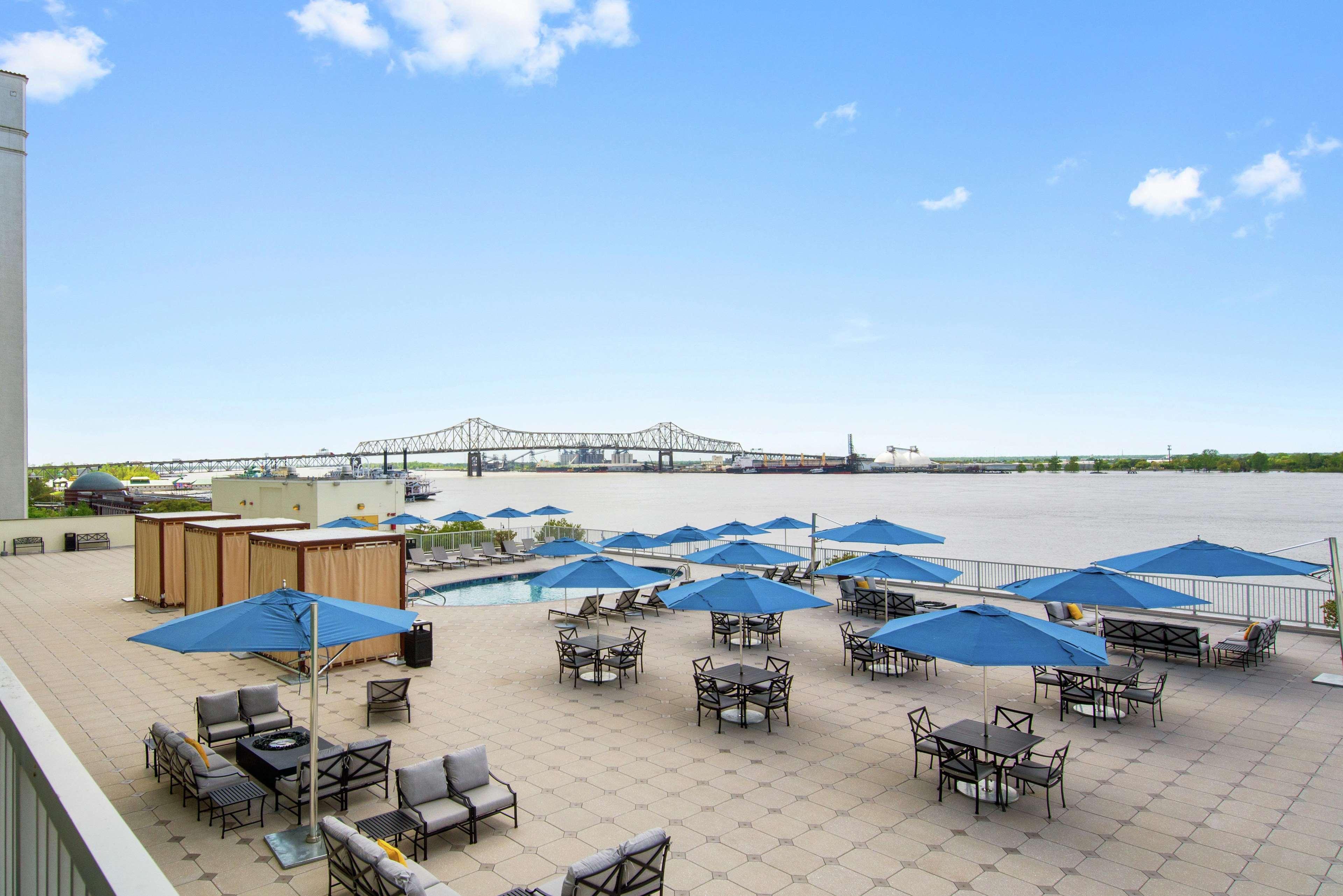 Hilton Baton Rouge Capitol Center Hotel Exterior photo